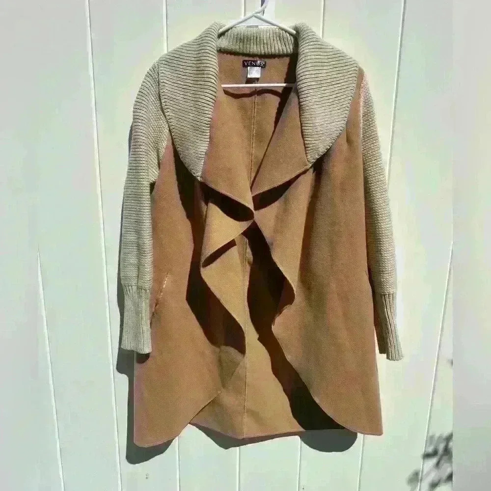 Venus 2 toned knit cardigan SZ small - Picture 3 of 7
